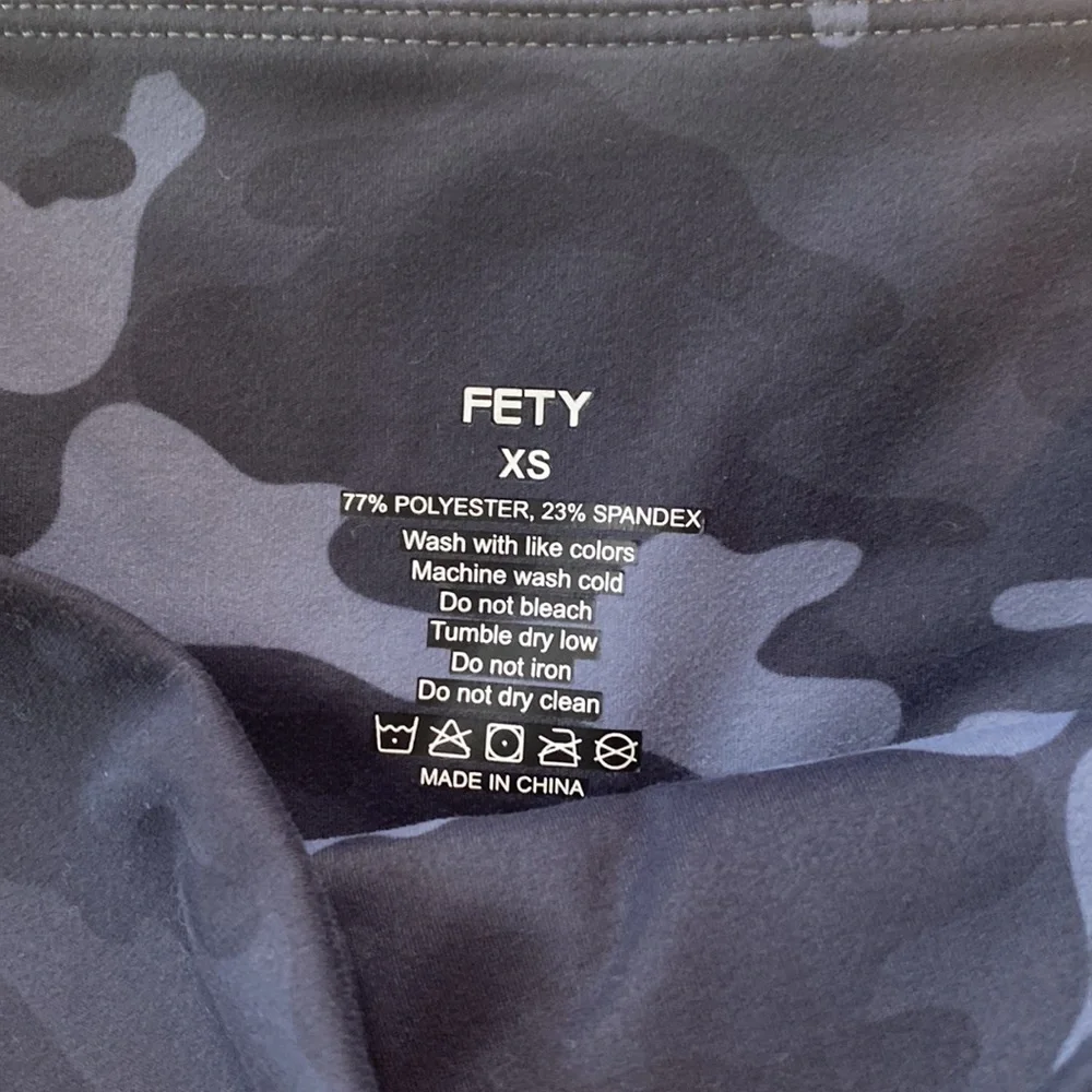 Fety size XS camo legging work out pants